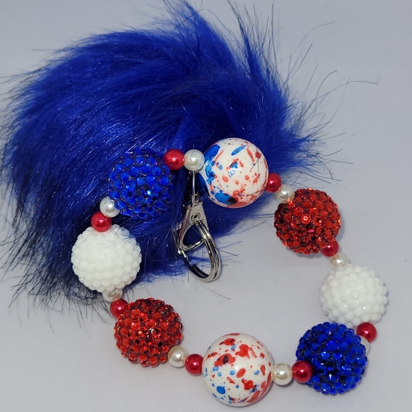 RHINESTONE AMERICANA WRISTLET KEYCHAIN!! 🇺🇲 - Picture 1 of 7